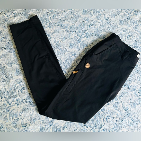 Fjallraven Women's Abisko Trail Stretch Trousers size 27-28” in black - Picture 3 of 6